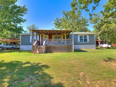 901 Red Rock Road, Norman, Oklahoma 73026