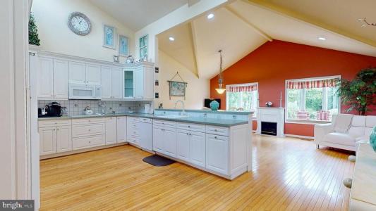 205 Woodbine Drive, Marlton, New Jersey 08053, USA