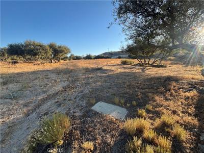 1 Coleridge Road, Oak Hills, Califórnia 92344, Estados Unidos