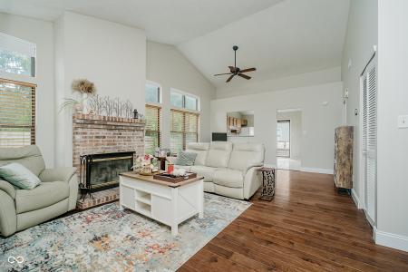 6712 Prince Regent Court, Indianapolis, Indiana 46250, USA