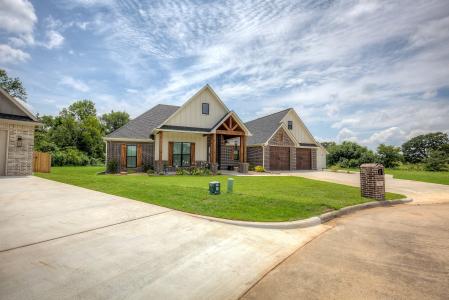 2142 Heath St, Sulphur Springs, Texas 75482, USA
