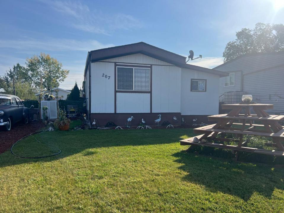 207 2 AVENUE N, Morrin, Alberta T0J 2B0, Canada