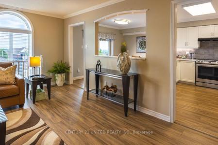 1019 BAKER STREET, Peterborough North, Ontario K9H 7P7, Kanada