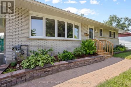 20 PARKSIDE CRESCENT, Ottawa, אונטריו K2G 3B5, קנדה