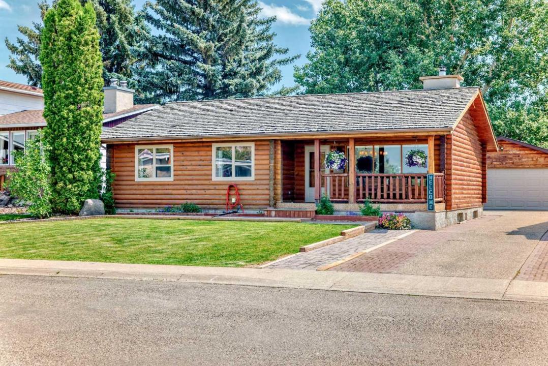 919 22 AVENUE, Coaldale, Alberta T1M 1B5, Kanada