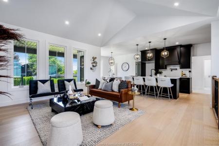 21322 KLONDYKE ROAD, Wheatley, Ontario N0P 2P0, Canada