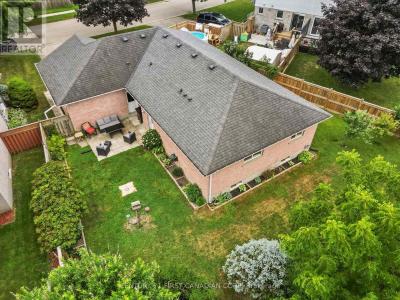 7 SIFTON DRIVE, St. Thomas, Ontario N5R 6C6, Canada