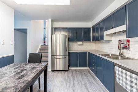 100 CARMINE STREET, Cambridge, Ontario N3C 3Z4, Canada