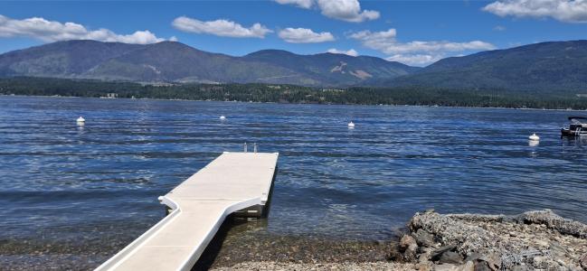 3610 EAGLE BAY ROAD, Eagle Bay, British Columbia V0E 1T0, Canada