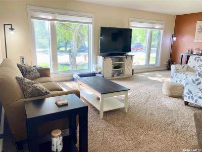 106 CIRCLEBROOKE DRIVE, Yorkton, Saskatchewan S3N 2S4, Canada