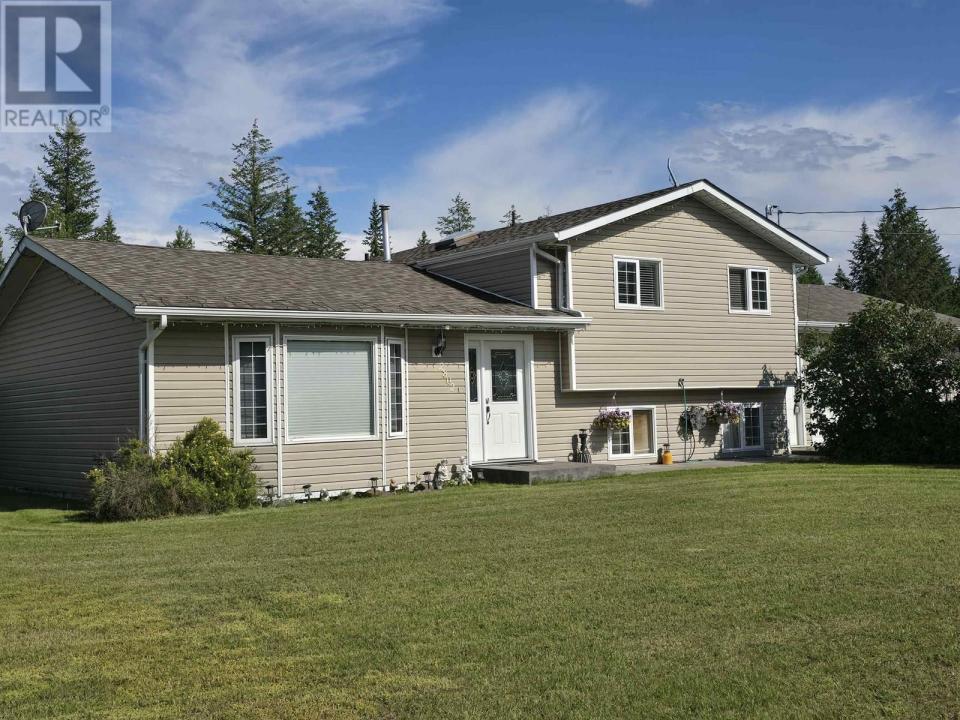 2802 OTTER ROAD, Quesnel, Colombia Británica V2J 6L4, Canadá