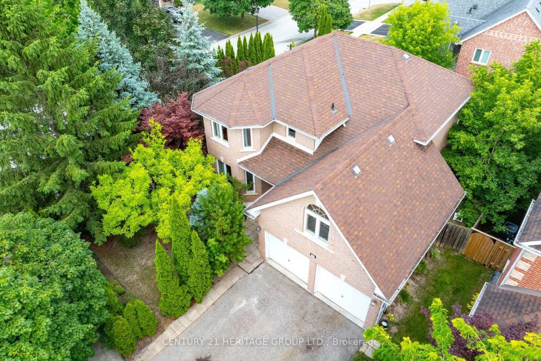 21 BRENT ROAD, East Gwillimbury, Ontario L9N 1R9, Canada