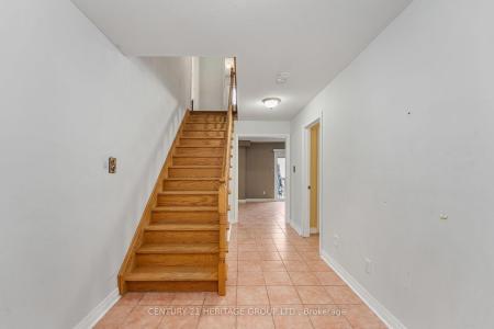 21 BRENT ROAD, East Gwillimbury, Ontario L9N 1R9, Canada
