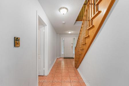 21 BRENT ROAD, East Gwillimbury, Ontario L9N 1R9, Canada