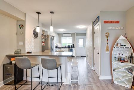 1 PARADISE BOULEVARD, Ramara, אונטריו L0K 1B0, קנדה 