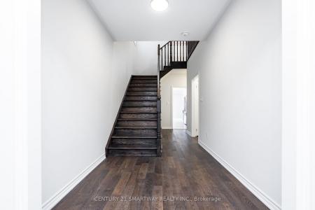 12 HUNTSWORTH AVENUE, Thorold, Ontario L2V 5G7, Canadá