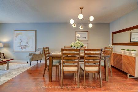 45 VANESSA ROAD, Markham, Ontario L3R 4W1, CANADÁ