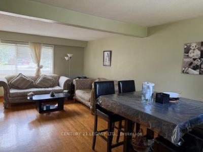 25 EDENBOROUGH DRIVE, Brampton, أونتاريو L6T 3A2, كندا