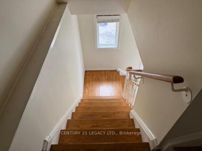 25 EDENBOROUGH DRIVE, Brampton, أونتاريو L6T 3A2, كندا