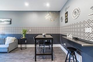 17 MONTCALM AVENUE, Toronto, Ontario M6E 4N5, Canada