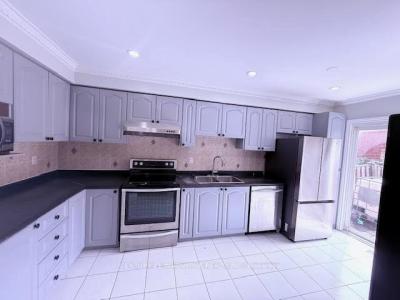 96 KENLEY CRESCENT, Markham, Ontario L3R 6X8, CANADÁ