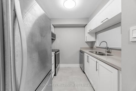 3 HICKORY TREE ROAD, Toronto, Ontario M9N 3W5, Canada