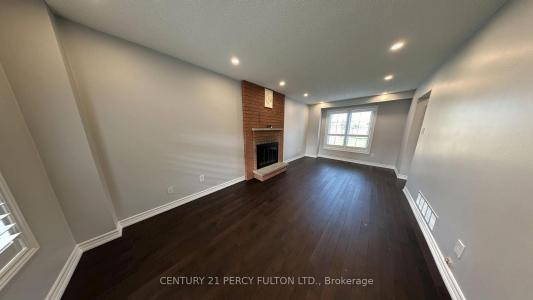 54 ROLLING ACRES DRIVE, Whitby, 安大略省 L1R 2B8, 加拿大