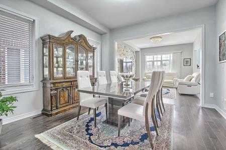 71 WOODHAVEN AVENUE, Aurora, Ontario L4G 3Y2, Canada