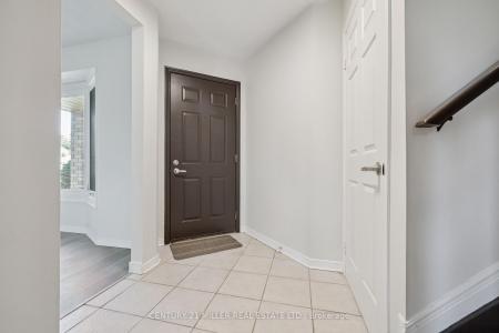 3504 KETELBEY COURT, Burlington, Ontario L7M 3B4, Kanada