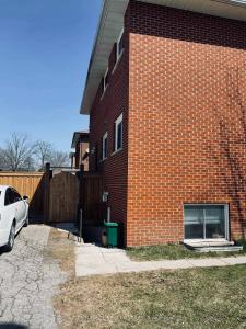 580 DIGBY AVENUE, Oshawa, Ontario L1G 1W6, Canada