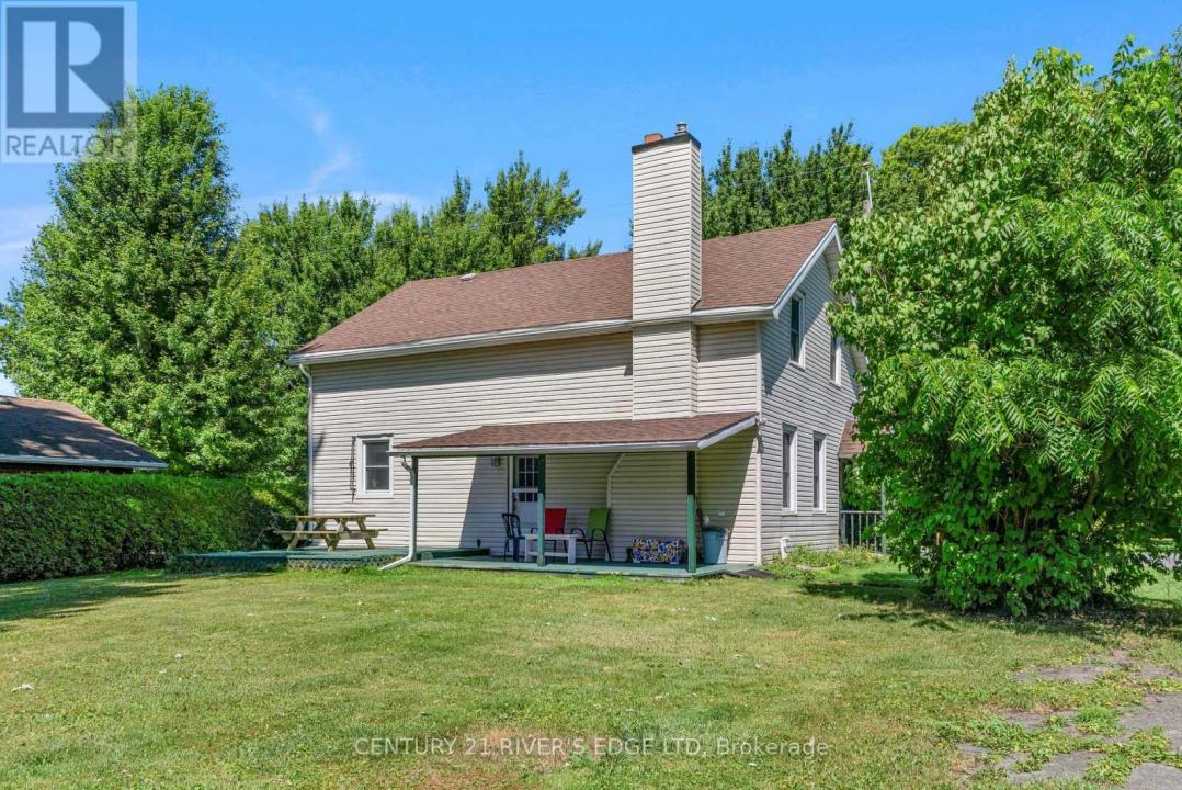 12084 LAKESHORE DRIVE, South Dundas, オンタリオ K0C 1X0, カナダ
