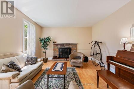 12084 LAKESHORE DRIVE, South Dundas, オンタリオ K0C 1X0, カナダ