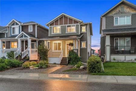 201 FIRESIDE PLACE, Cochrane, アルバータ T4C 0R1, カナダ