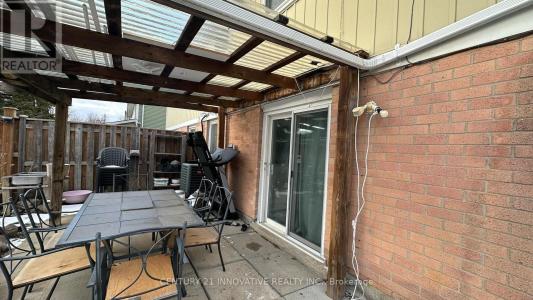 12 BUSHWOOD COURT SOUTH, Toronto (malvern), אונטריו M1B 2T1, קנדה