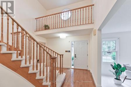 4 MARSHFIELD HOLLOW, Markham (unionville), Ontario L3R 6J3, Kanada