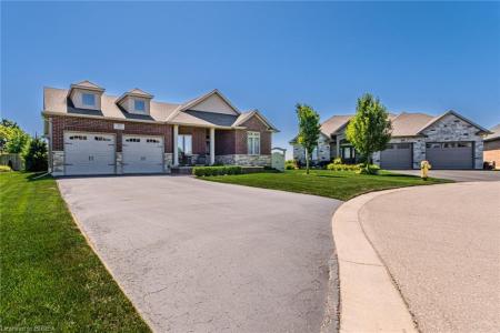 10 TAISHAN PLACE, Waterford, Ontario N0E 1Y0, Canada