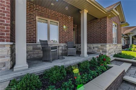 10 TAISHAN PLACE, Waterford, أونتاريو N0E 1Y0, كندا