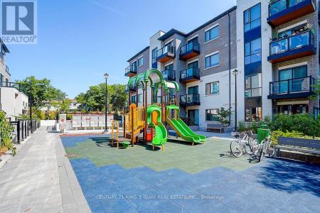 200 CHESTER LE BOULEVARD, Toronto (l'amoreaux), Ontario M1W 0A9, Canada