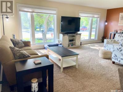 106 CIRCLEBROOKE DRIVE, Yorkton, Saskatchewan S3N 2S4, Canada