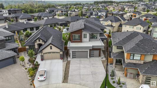 4712 KNIGHT CLOSE SW, Edmonton, Alberta T6W 4V6, Canada