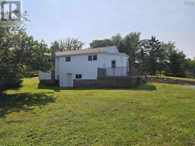 44 BISSETT LAKE ROAD, Cole Harbour, נובה סקוטיה B2V 2T3, קנדה 