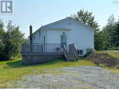 44 BISSETT LAKE ROAD, Cole Harbour, נובה סקוטיה B2V 2T3, קנדה 