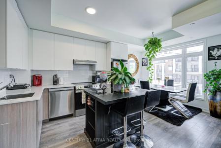 135 CANON JACKSON DRIVE, Toronto, オンタリオ M6M 0C3, カナダ