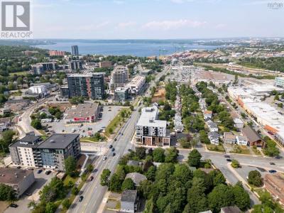 7132 SPRUCE STREET, Halifax, Nova Scotia B3L 2M5, Canada