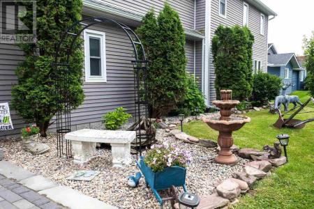 1841 MISSION RD, Goulais River, 安大略省 P0S 1E0, 加拿大