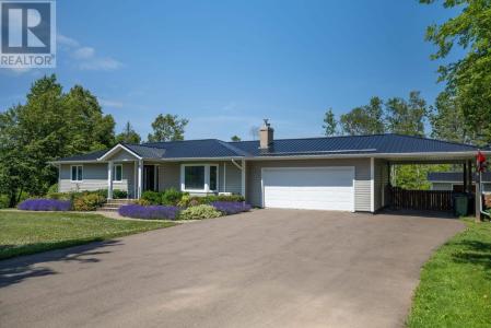 40 LANGLEY ROAD, Stratford, Остров Принца Эдуарда C1B 2K3, Канада