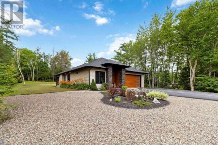 20 PENTZ LAKE DRIVE, Mount Uniacke, Новая Шотландия B0N 1Z0, Канада