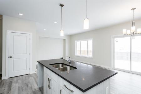 79 GROUSE CRESCENT, Winnipeg, Manitoba R2V 5L5, Canada