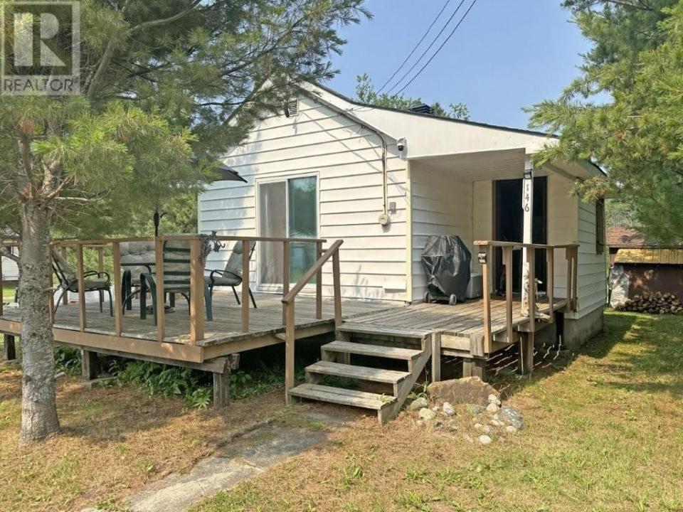 146 DOT STREET, Beardmore, Ontario P0T 2G0, Canadá