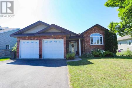 150 PAGEANT DR, Sault Ste. Marie, Ontario P6B 5S9, Canada